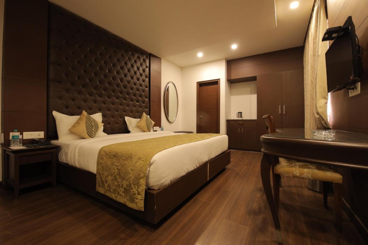 Airport Hotel Bollywood Paradise New Delhi Extérieur photo
